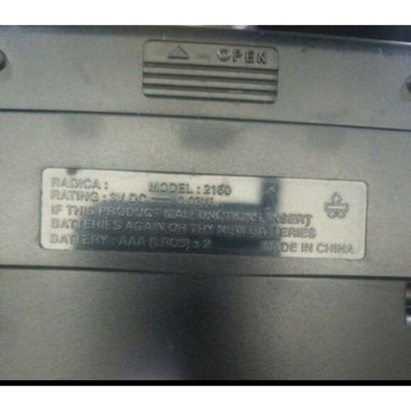 Radica Handheld Poker Game Model 2160 - Picture 4 of 4